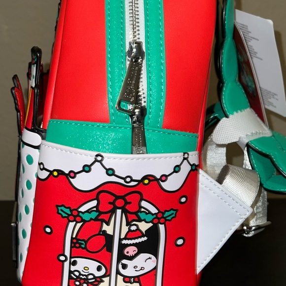 NWT LOUNGEFLY Hello Kitty & Friends Mini BackpackChristmas - Picture 2 of 6